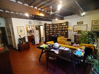 Appartamento in Vendita a Lucca, 420'000&euro;, 140 m²