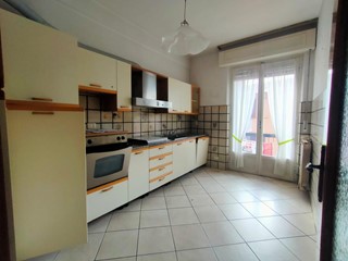 Quadrilocale in Vendita a Sarzana, 190'000&euro;, 84 m², arredato