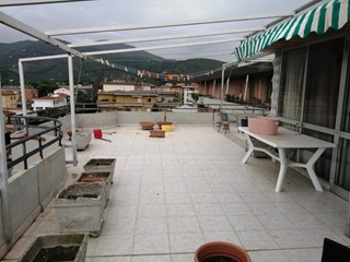 Attico in Vendita a Cascina, 179'000&euro;, 110 m², arredato, con Box