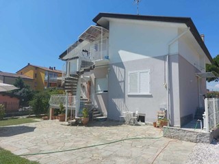 Attico in Vendita a Sarzana, zona San Lazzaro, 155'000&euro;, 95 m²