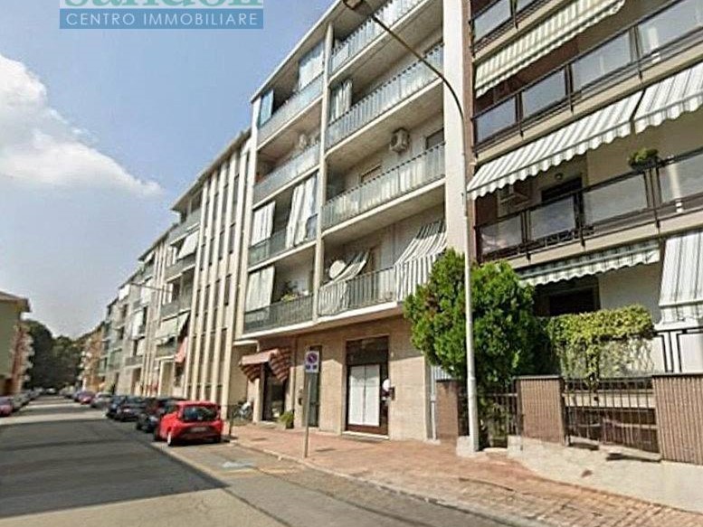 Trilocale in Affitto a Vercelli, 400&euro;, 75 m²