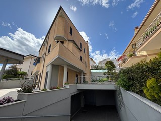 Appartamento in Vendita a Porto San Giorgio, 280'000&euro;, 126 m²