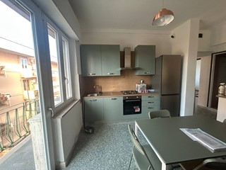 Appartamento in Affitto a Pisa, 1'350&euro;, 100 m²