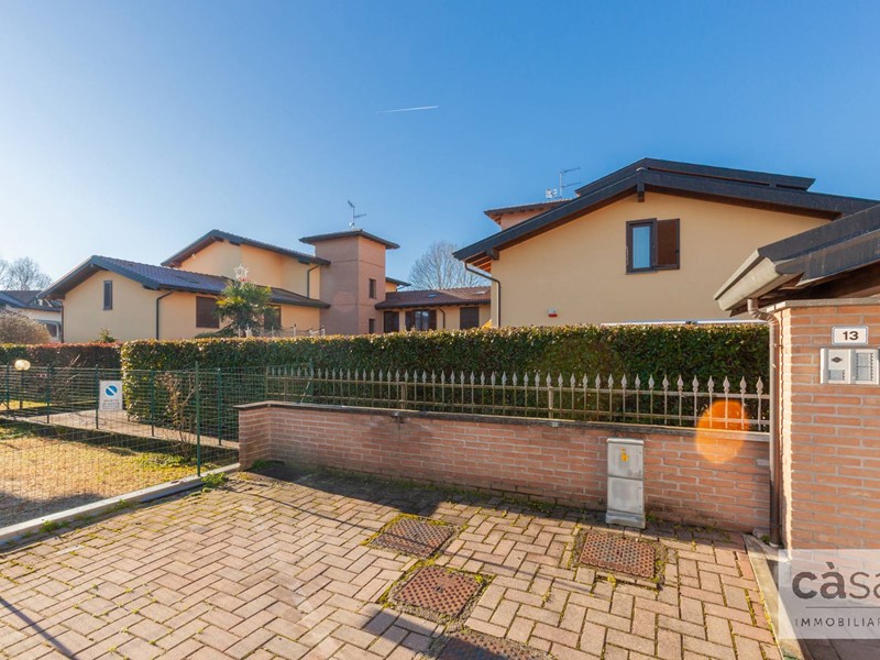 Bilocale in Vendita a Lozza, 125'000&euro;, 48 m²