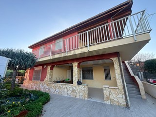 Casa Semi Indipendente in Vendita a Carlentini, 199'000&euro;, 200 m²