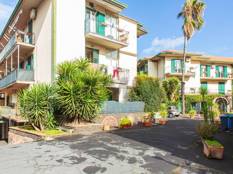 Appartamento in Vendita a Tremestieri Etneo, 140'000&euro;, 100 m²