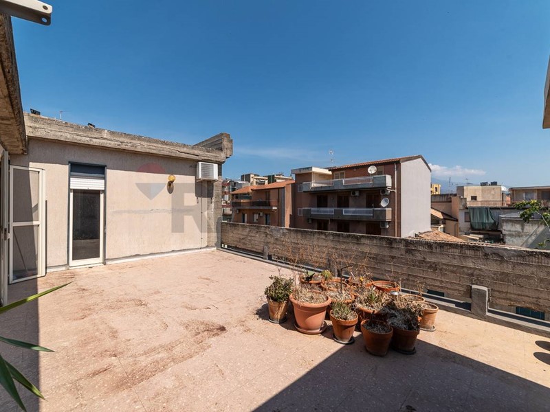 Appartamento in Vendita a Misterbianco, 87'000&euro;, 160 m²