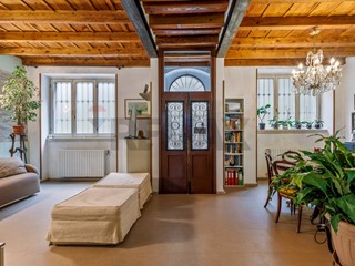 Quadrilocale in Vendita a Bergamo, 385'000&euro;, 157 m²