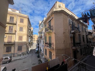 Bilocale in Vendita a Palermo, 45'000&euro;, 55 m²