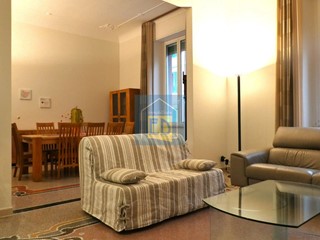 Appartamento in Affitto a Savona, 1'300&euro;, 221 m²