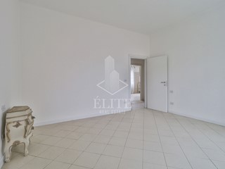 Quadrilocale in Vendita a Bologna, 229'000&euro;, 100 m²