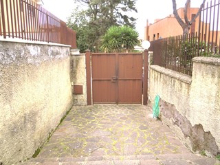 Quadrilocale in Vendita a Roma, 250'000&euro;, 110 m², con Box