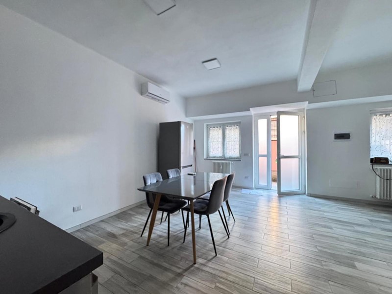 Bilocale in Vendita a Milano, 225'000&euro;, 60 m², arredato