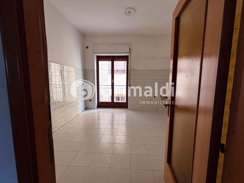 Quadrilocale in Vendita a Bellizzi, 165'000&euro;, 145 m²