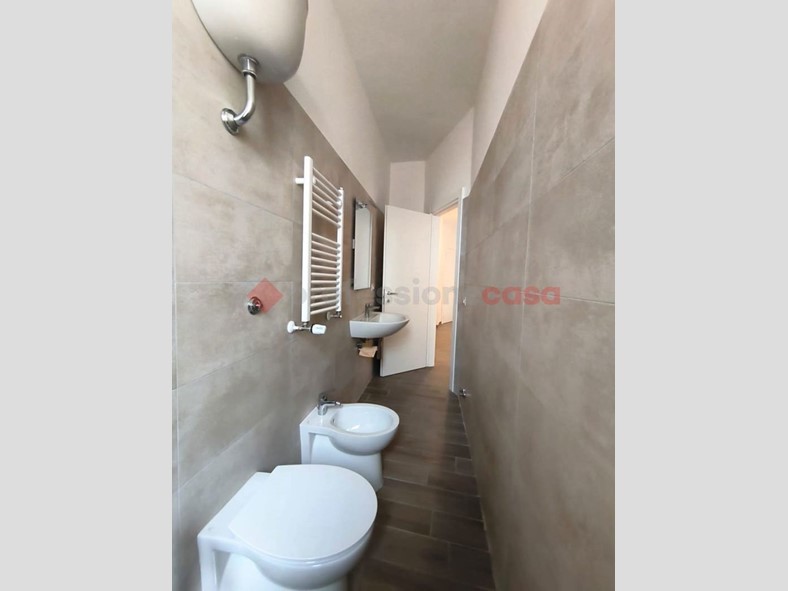 Trilocale in Affitto a Latina, 720&euro;, 98 m², arredato