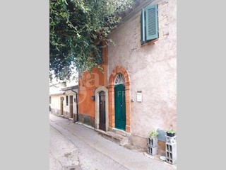 Bilocale in Vendita a Amelia, 42'000&euro;, 59 m², arredato