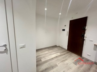 Appartamento in Affitto a Genova, zona Sestri Ponente, 1'000&euro;, 80 m², arredato
