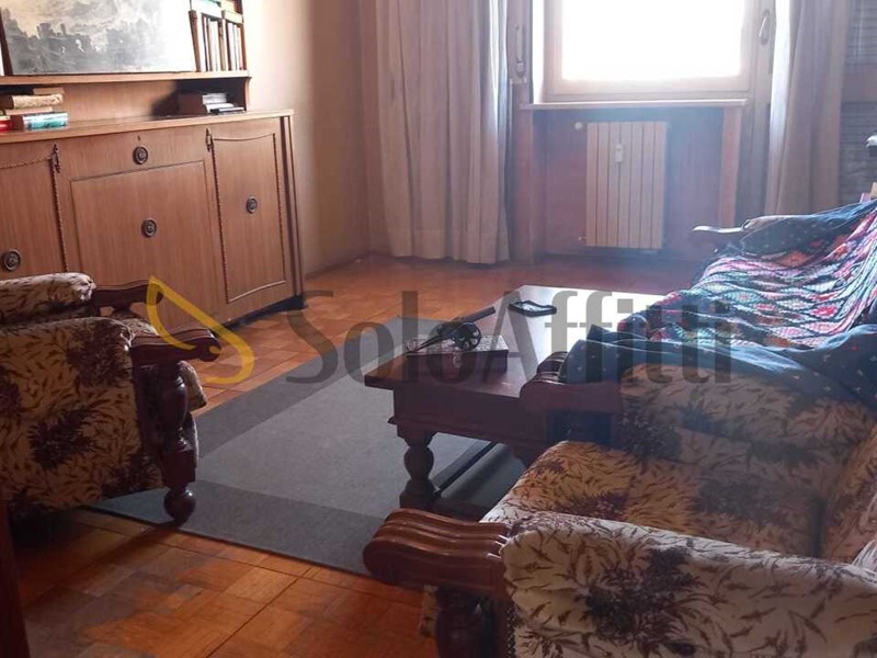 Quadrilocale in Affitto a Torino, zona Mirafiori, 650&euro;, 80 m², arredato