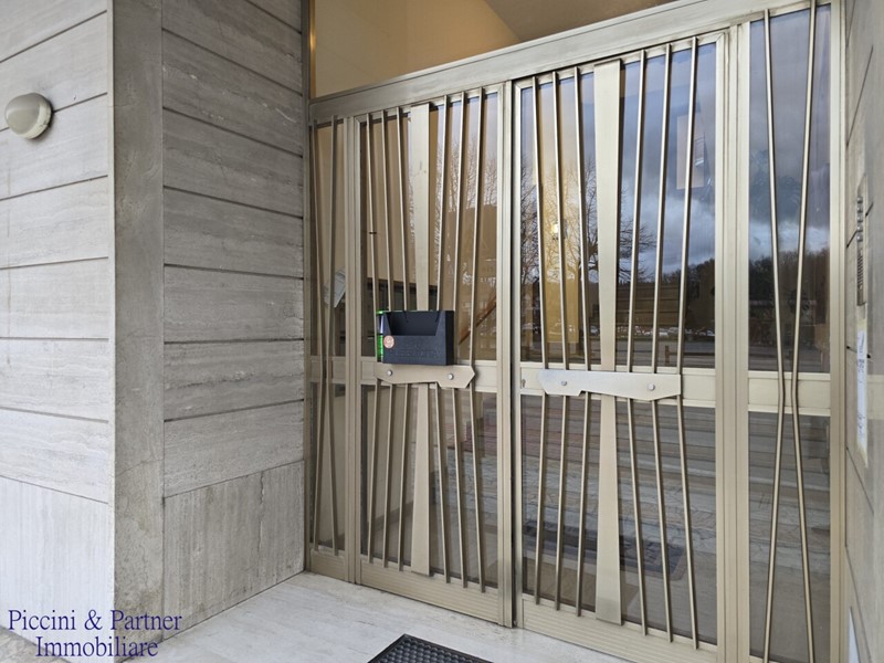 Quadrilocale in Vendita a Chiusi, zona Chiusi Scalo, 105'000&euro;, 75 m², arredato