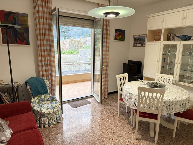Trilocale in Vendita a Sanremo, 195'000&euro;, 75 m²