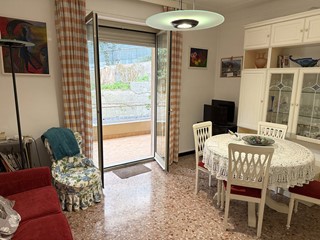 Trilocale in Vendita a Sanremo, 195'000&euro;, 75 m²