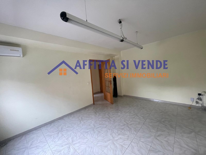 Ufficio in Affitto a Siracusa, 500&euro;, 60 m²