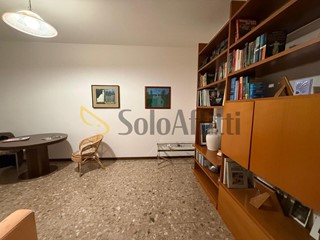 Appartamento in Affitto a Modena, 638&euro;, 80 m²