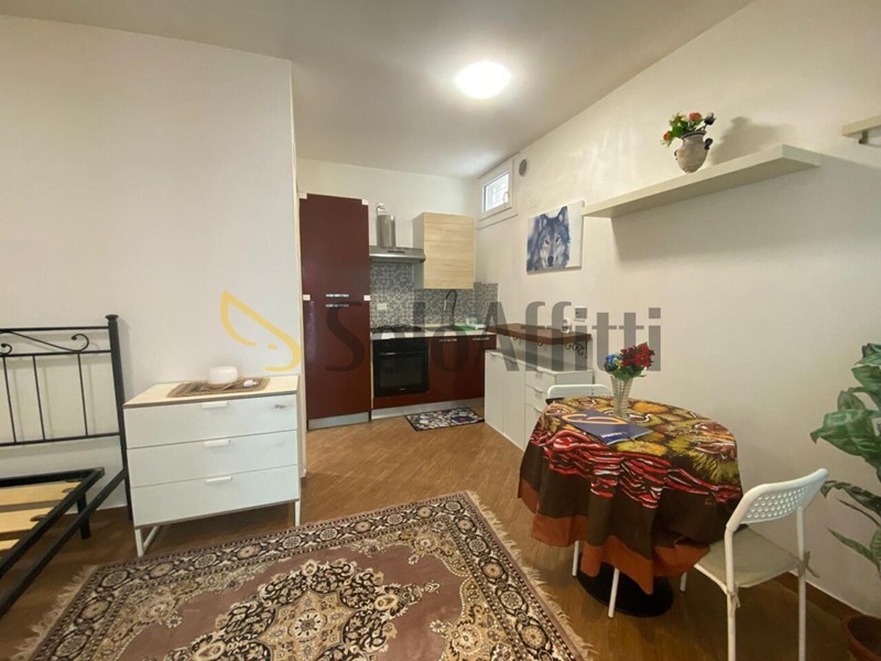 Monolocale in Affitto a Rimini, zona Centro Storico, 600&euro;, 25 m², arredato