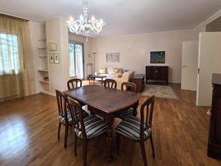 Quadrilocale in Affitto a Brescia, zona CITTA' - Zona Nord, 1'450&euro;, 165 m², arredato, con Box