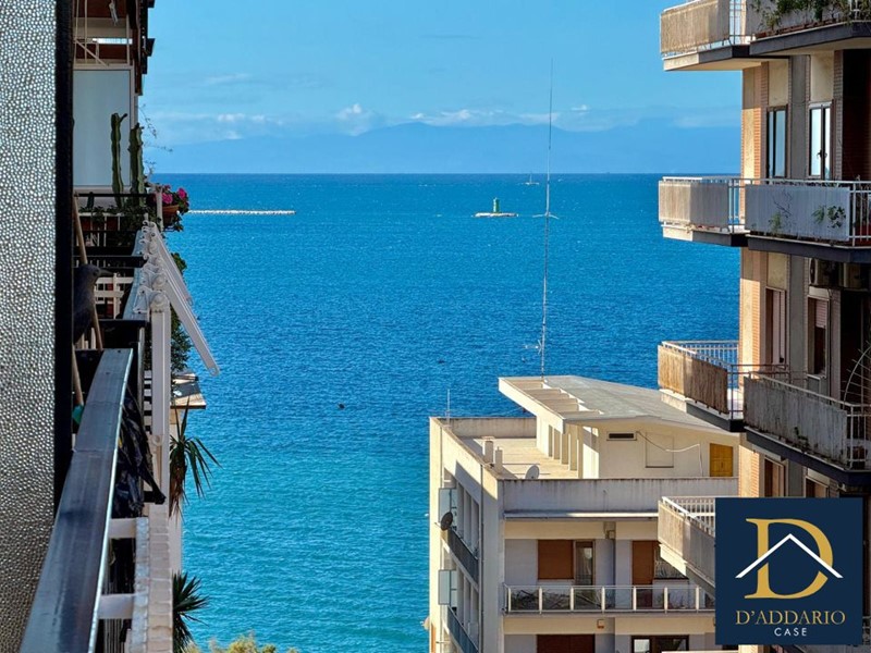 Quadrilocale in Vendita a Taranto, 122'000&euro;, 140 m²
