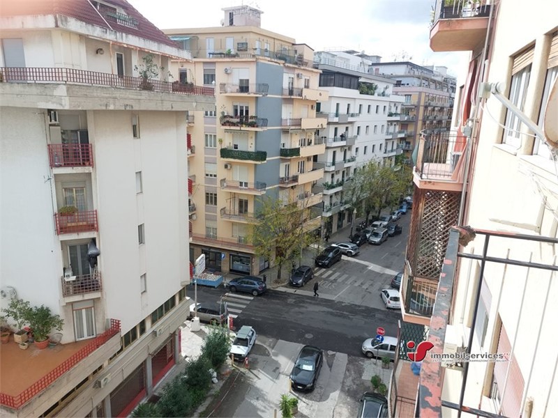 Trilocale in Affitto a Palermo, 700&euro;, 100 m²