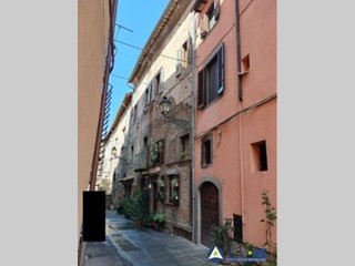 Bilocale in Vendita a Vitorchiano, 30'750&euro;, 70 m²