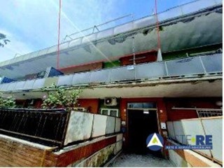 Bilocale in Vendita a Ladispoli, 75'000&euro;, 72 m²