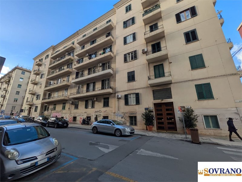 Appartamento in Vendita a Palermo, 420'000&euro;, 158 m²