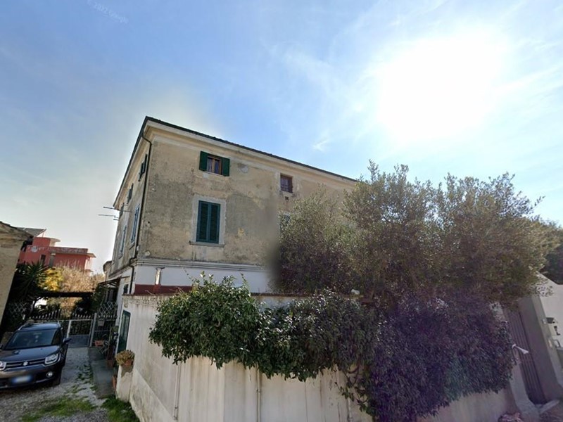 Quadrilocale in Vendita a Ponsacco, 37'519&euro;, 120 m²