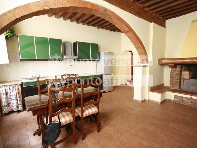 Trilocale in Affitto a Lucca, 770&euro;, 65 m², arredato