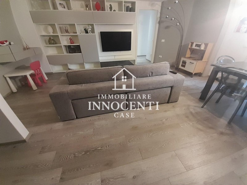 Quadrilocale in Vendita a Massa, 360'000&euro;, 99 m²