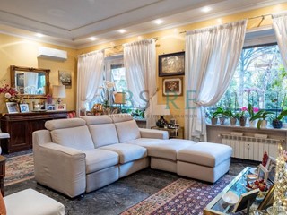 Appartamento in Vendita a Roma, 690'000&euro;, 165 m²