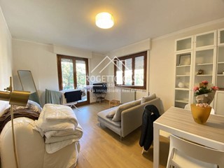 Quadrilocale in Affitto a Camaiore, 2'500&euro;, 75 m²