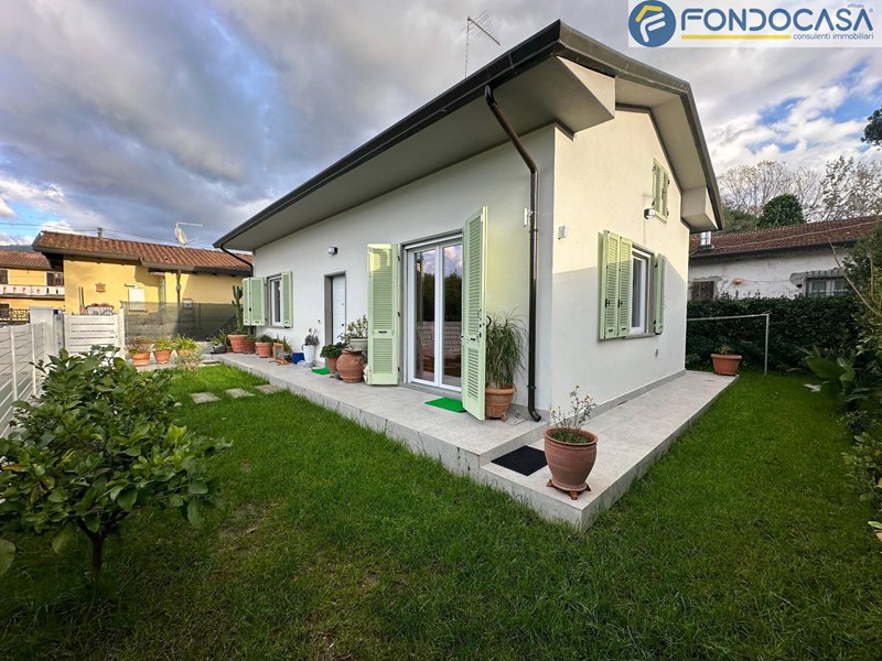 Casa Indipendente in Vendita a Massa, 390'000&euro;, 85 m²