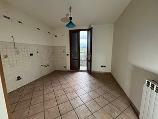 Appartamento in Vendita a Cerreto Guidi, 130'000&euro;, 100 m²