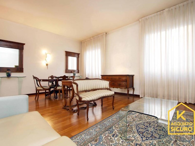 Trilocale in Vendita a Milano, 440'000&euro;, 88 m²