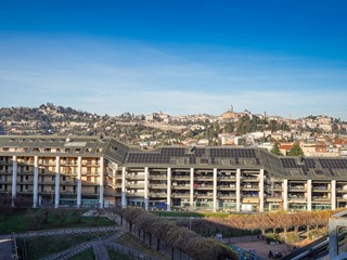 Attico in Vendita a Bergamo, 335'000&euro;, 133 m²