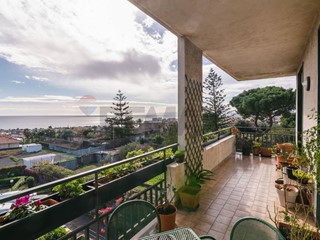 Appartamento in Vendita a Catania, 259'000&euro;, 150 m²