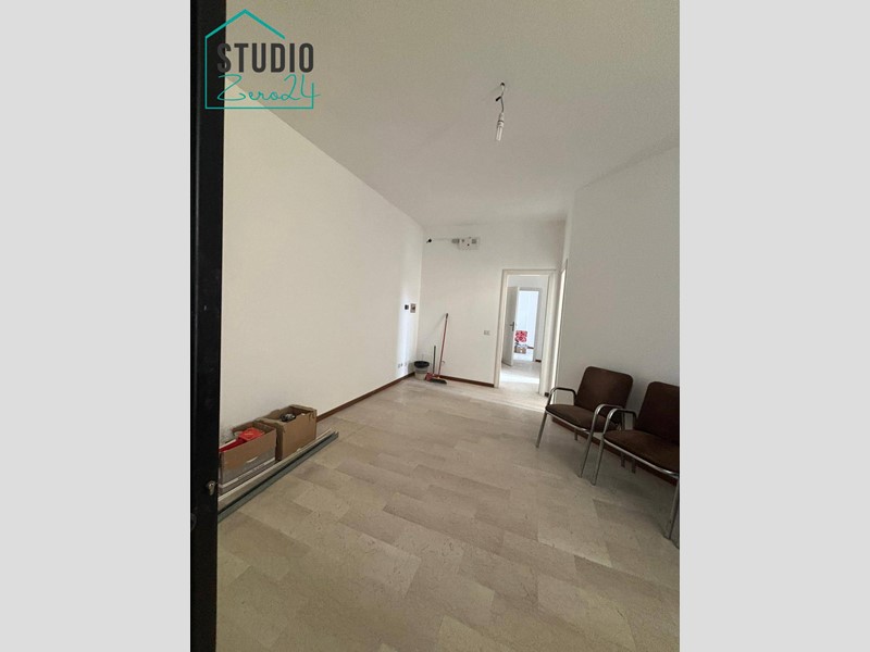 Ufficio in Vendita a Perugia, 54'000&euro;, 70 m²