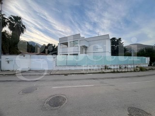 Trilocale in Vendita a Palermo, 189'000&euro;, 80 m²