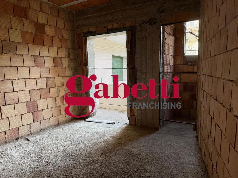 Appartamento in Vendita a Recale, 115'000&euro;, 168 m²