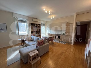 Appartamento in Affitto a Milano, 1'250&euro;, 68 m², arredato