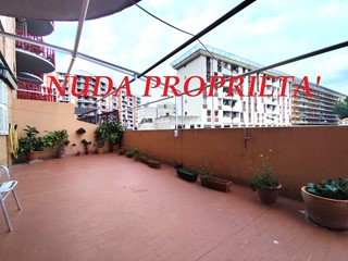 Trilocale in Vendita a Roma, 189'000&euro;, 100 m²