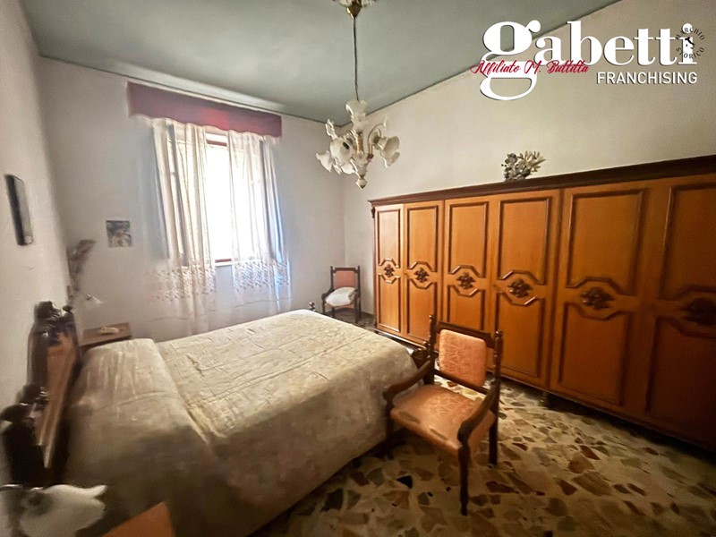 Trilocale in Vendita a Bagheria, 62'000&euro;, 91 m²